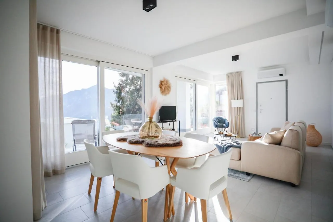 Iseolakerental - Seliera Solto Collina 0*,